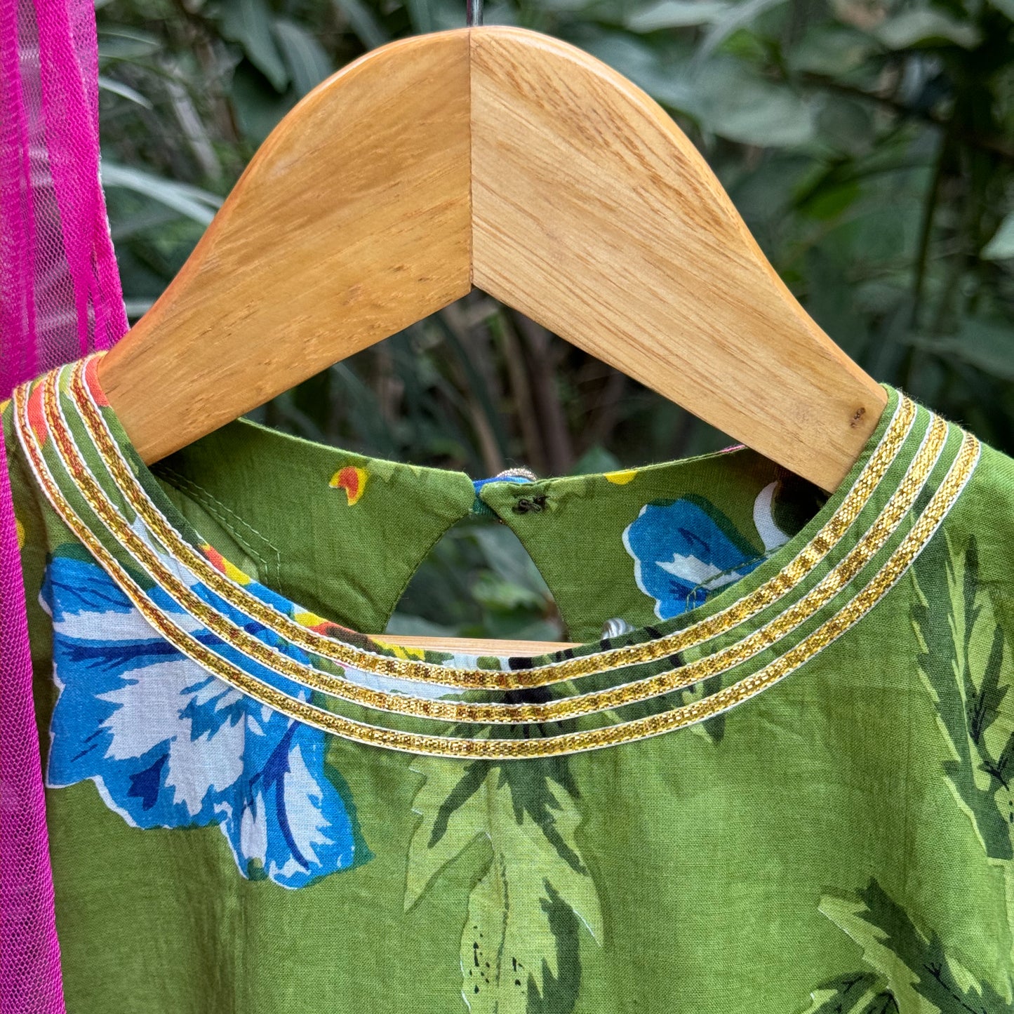 Bouquet of Flowers Kurta Pant Set