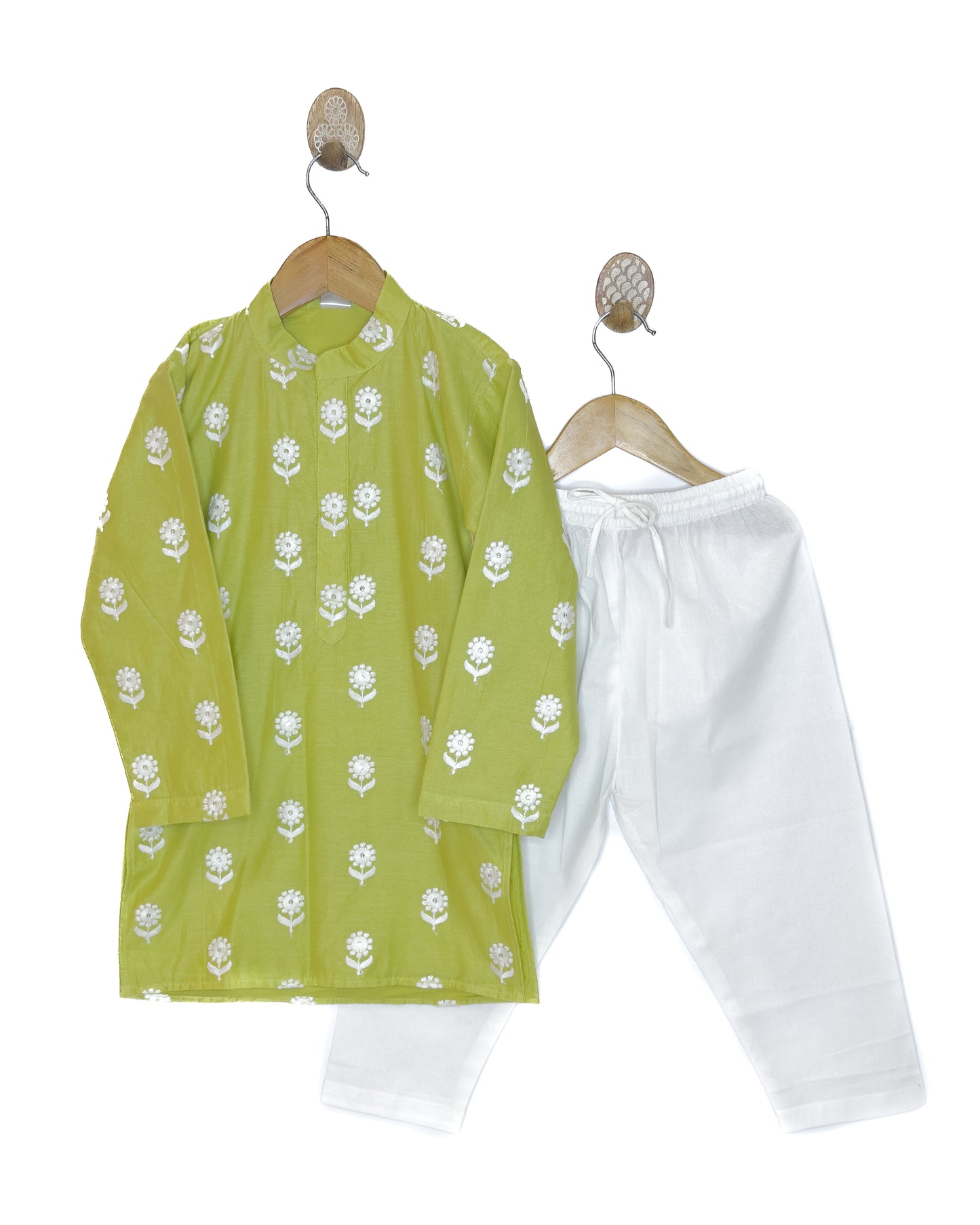 Mul Chanderi Green Embroidered Kurta Set