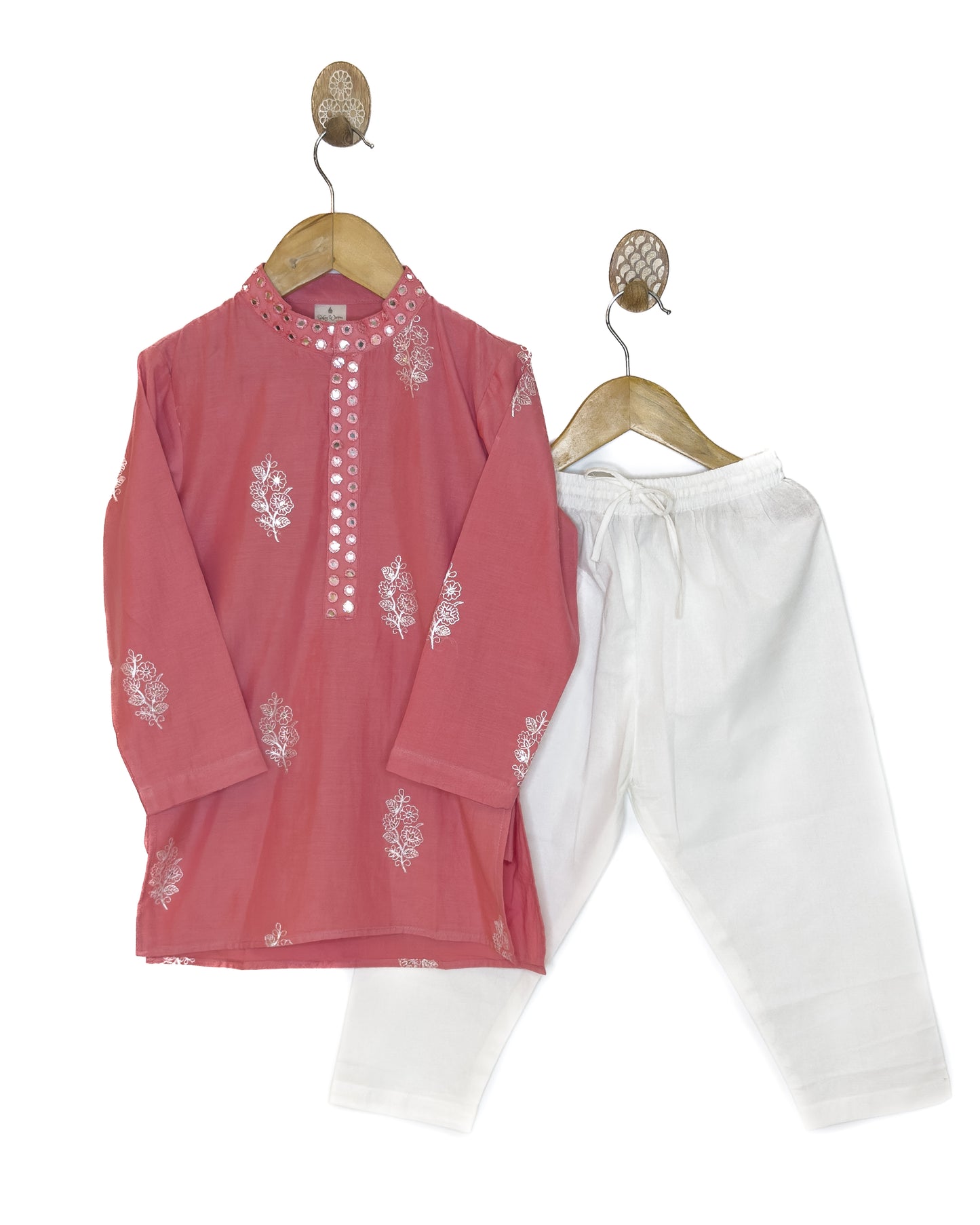 Mul Chanderi Peach Mirror Embroidered Kurta Set