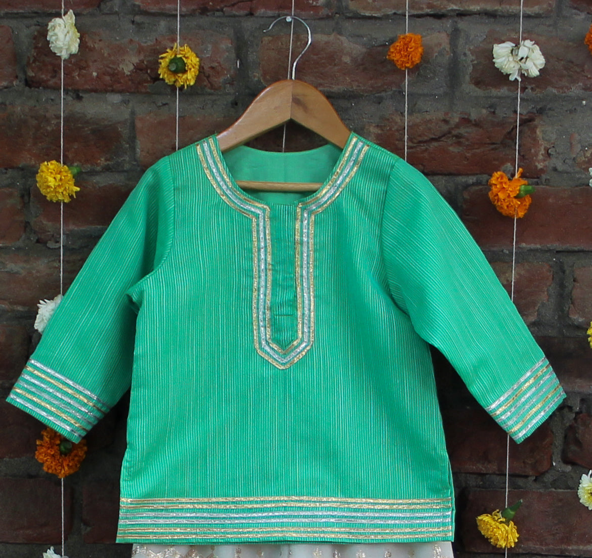 Aamod- Gharara Set