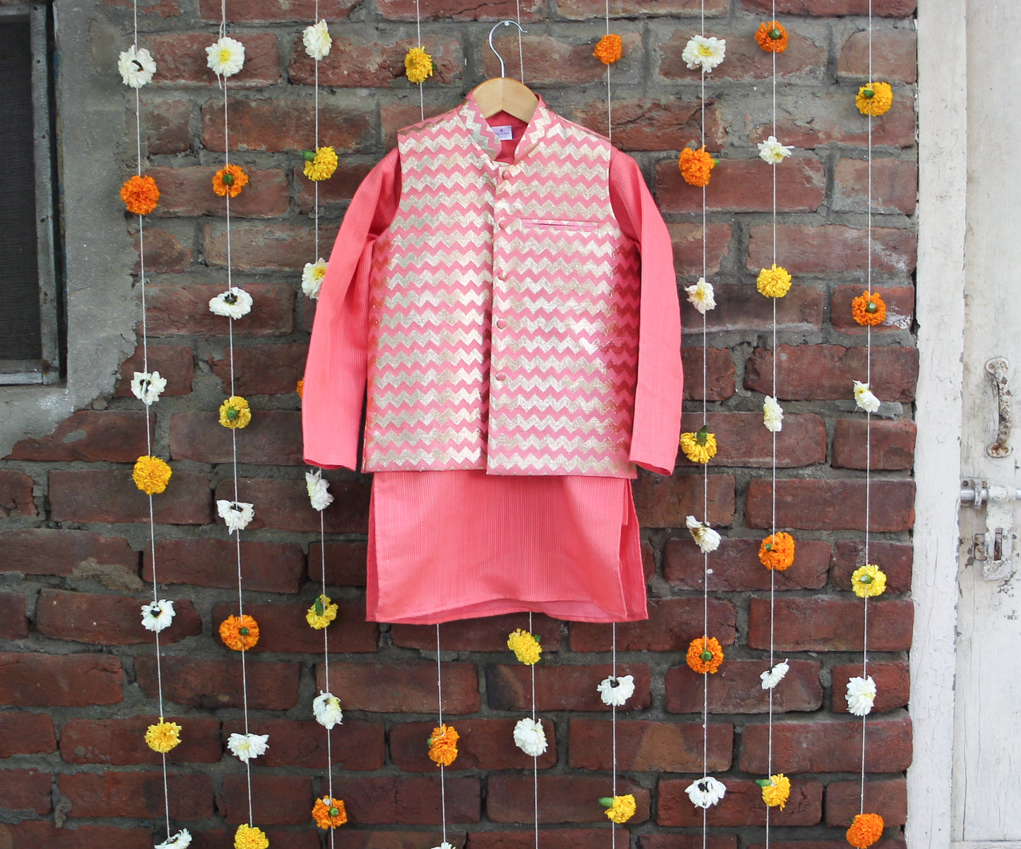 Chulbul Jacket Kurta Set