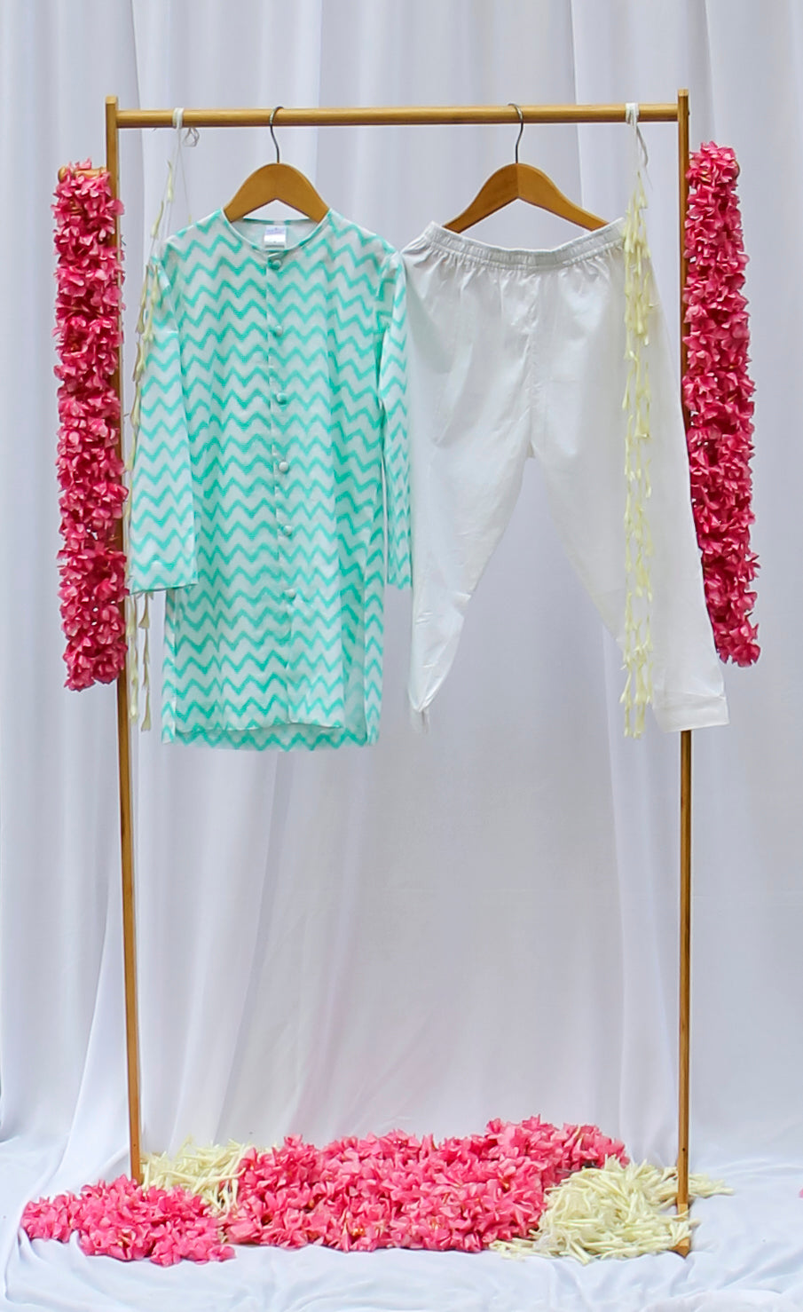 Saral Kurta Set