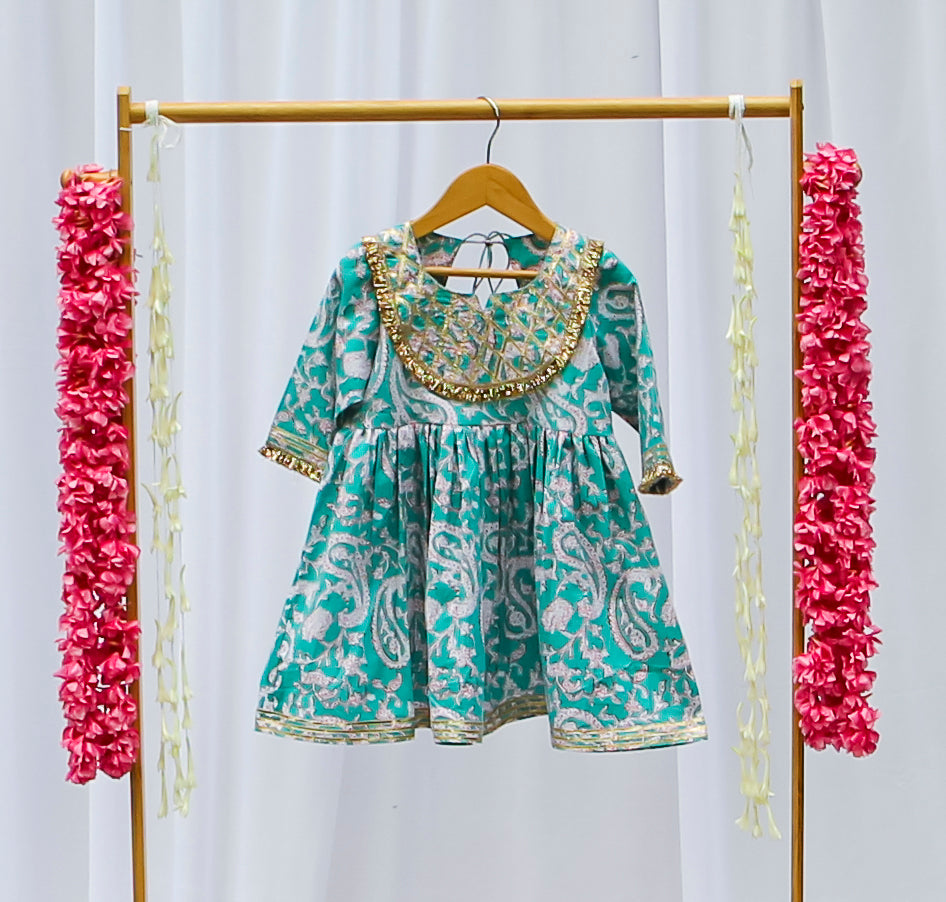 Dilshaad Sharara Set