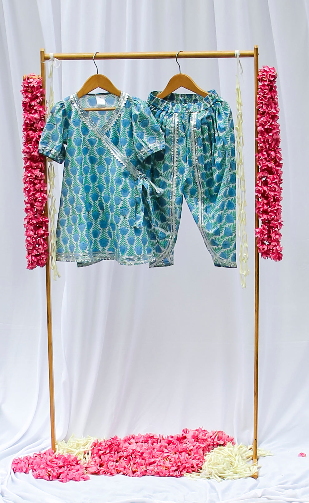 Manmohak Dhoti Kurta Set