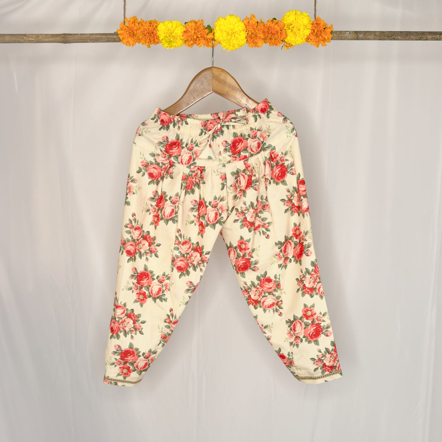 Suhani- off white floral print salwar kurta set