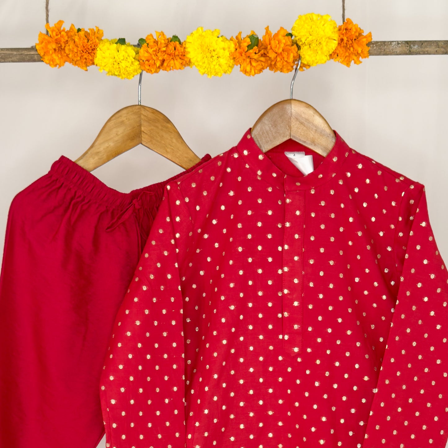 Aarin- polka dot chanderi kurta