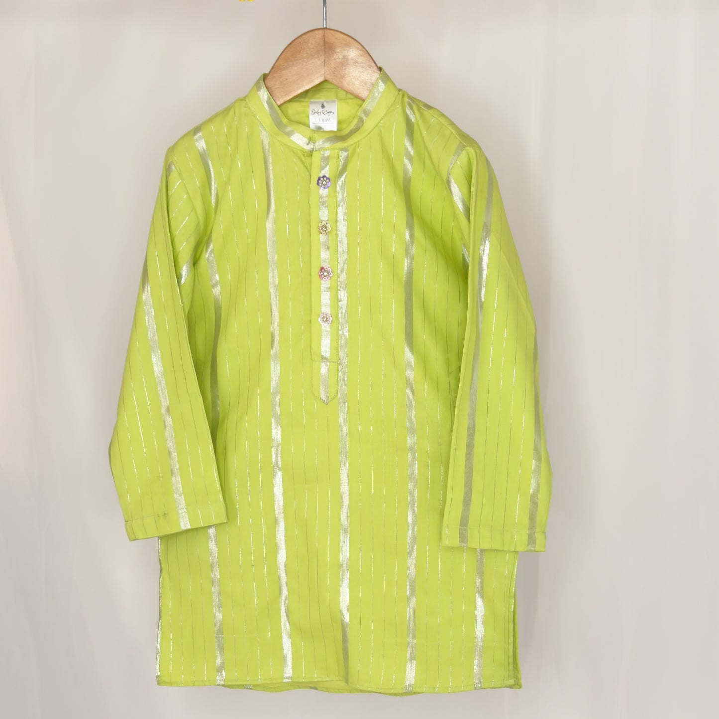 Aaryavardhan- a green kurta set