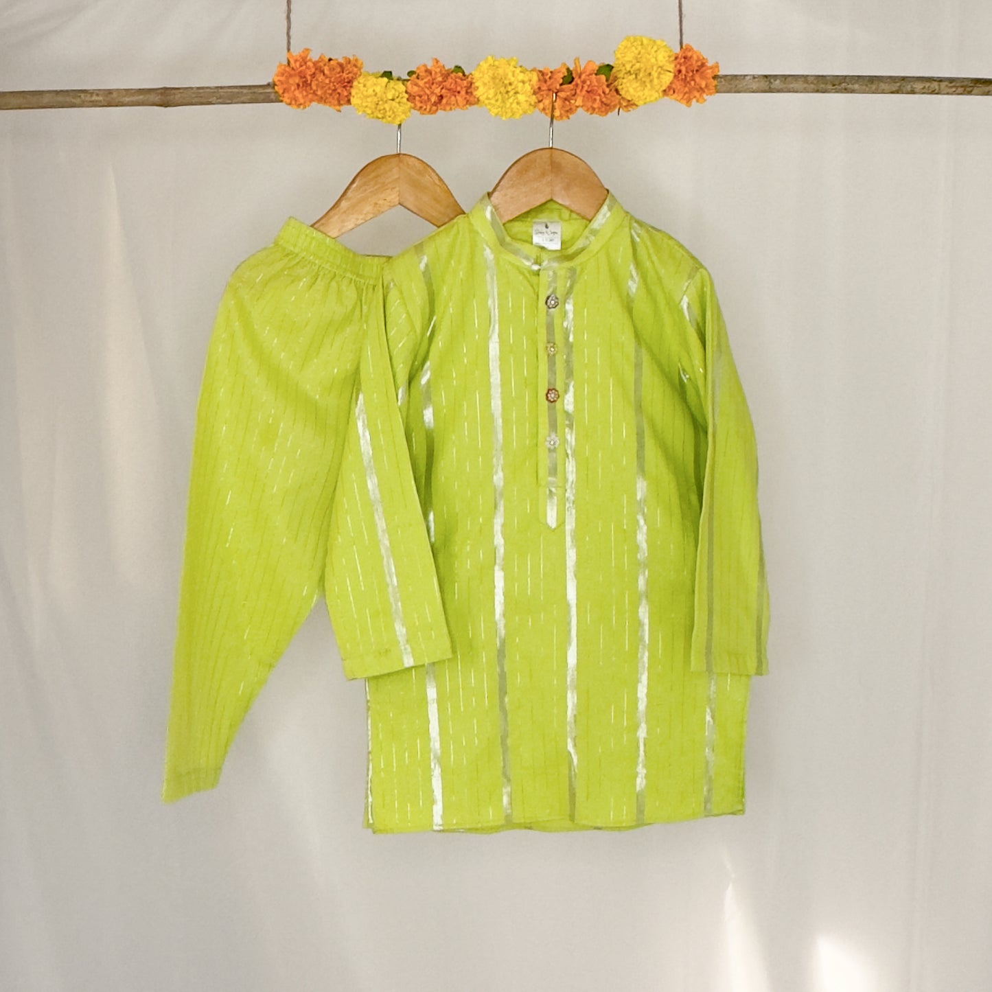 Aaryavardhan- a green kurta set